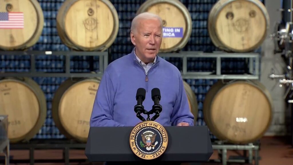 Slurring Joe Biden stumbles and mumbles his way through reading the teleprompter at a beer brewery